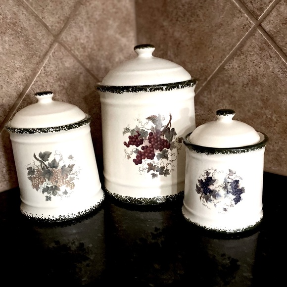 Vintage TRUE WORLD China Fruit Green Red Black Grapes Ceramic Canisters Storages - Picture 2 of 11